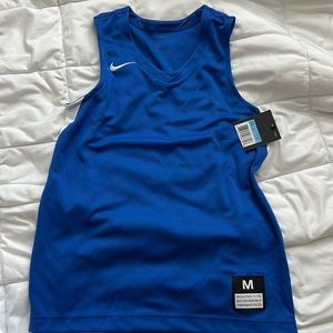 Boys Nike drifit tank size M